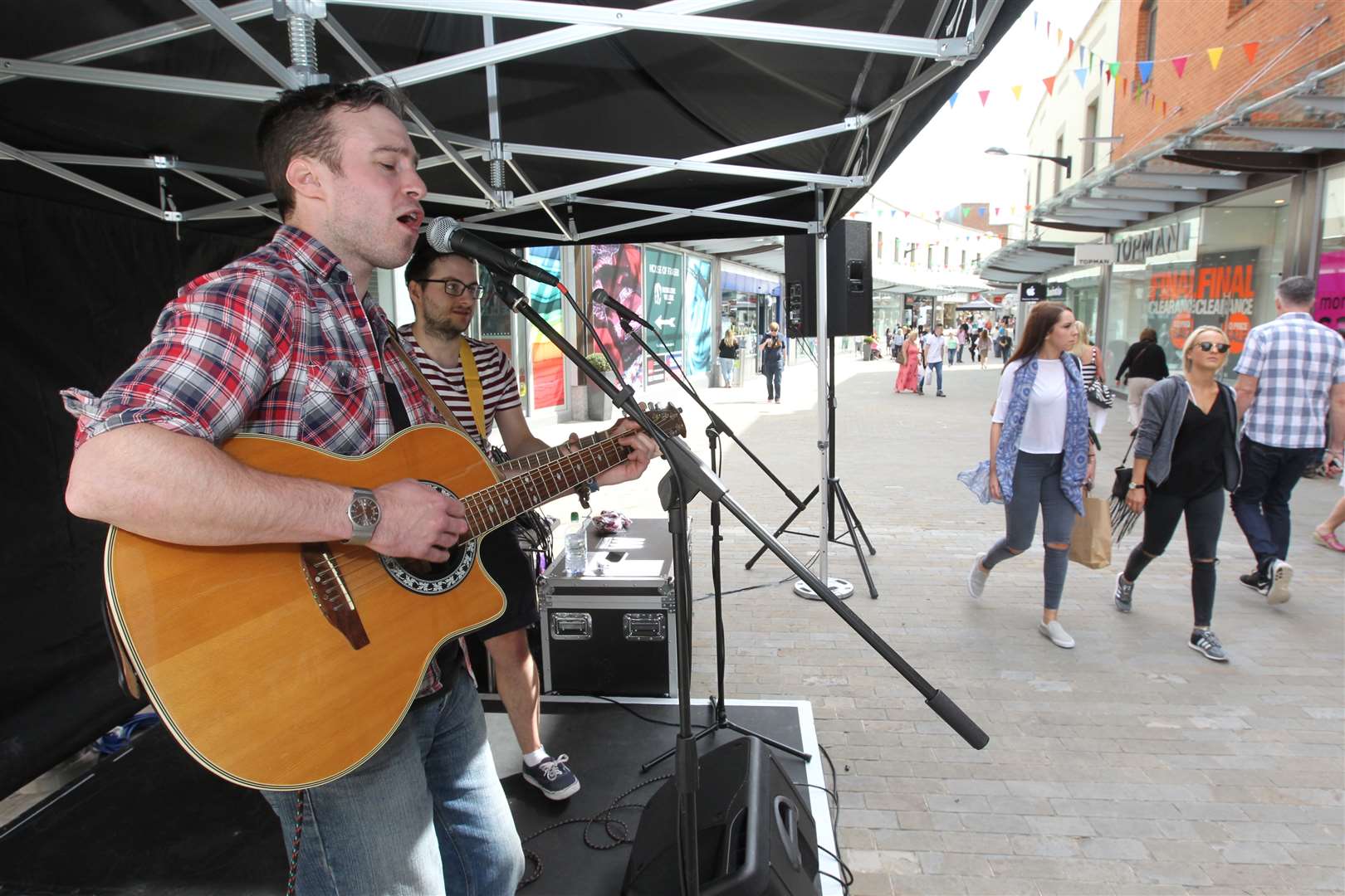 Matt Ladbrook and Dean Ince of Paperfriend perform at Fremlinfest