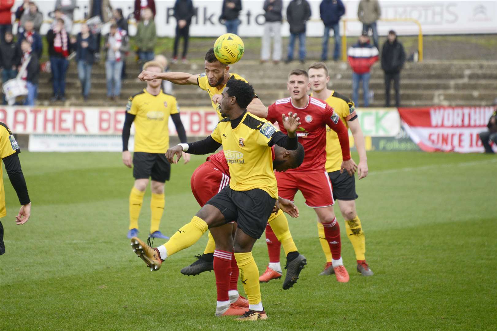 Nat Blanks and Ira Jackson challenge for the ball against Worthing Picture: Paul Amos