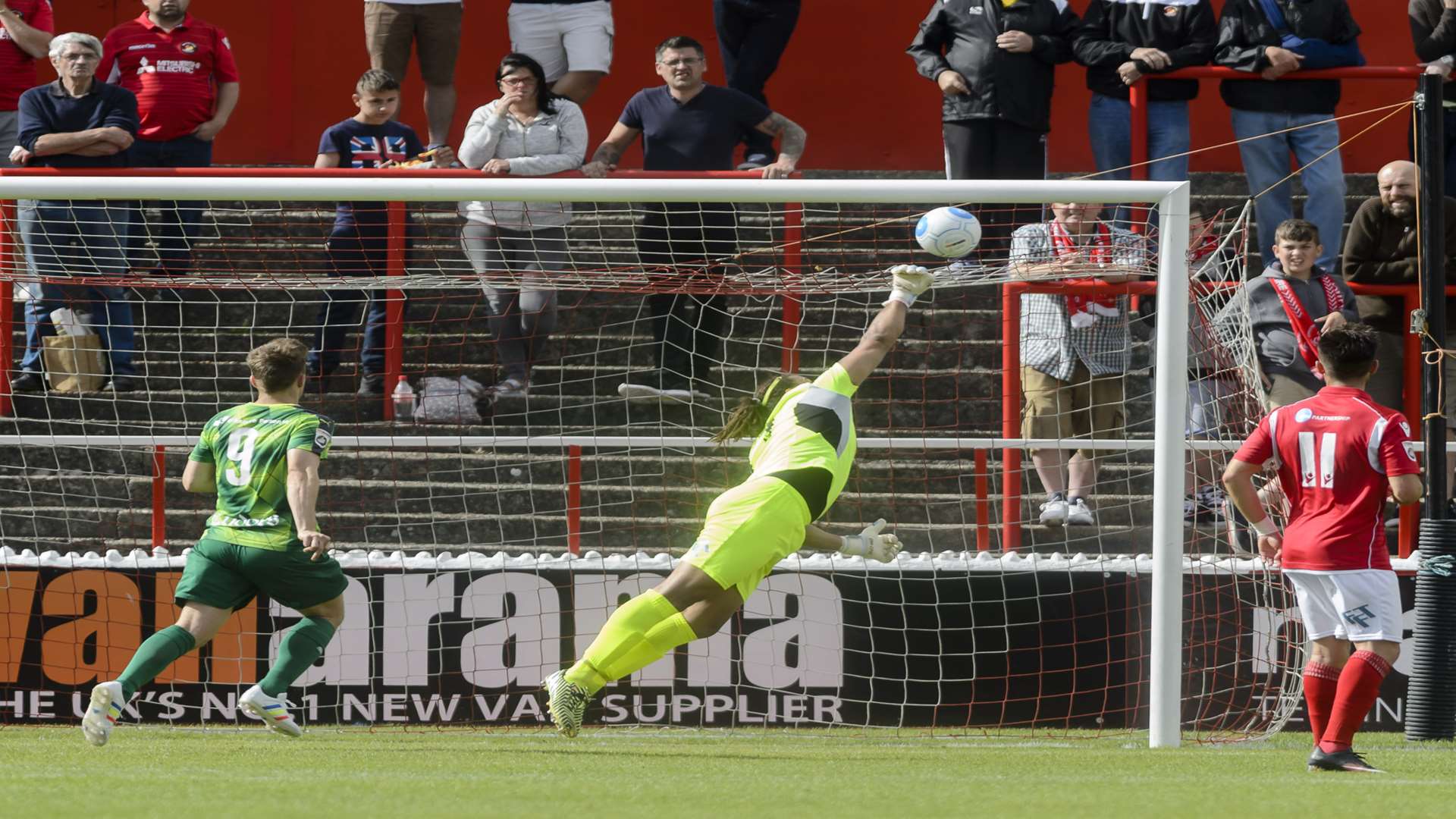 Nathan Ashmore can't keep out Scott Neilson's free-kick Picture: Andy Payton