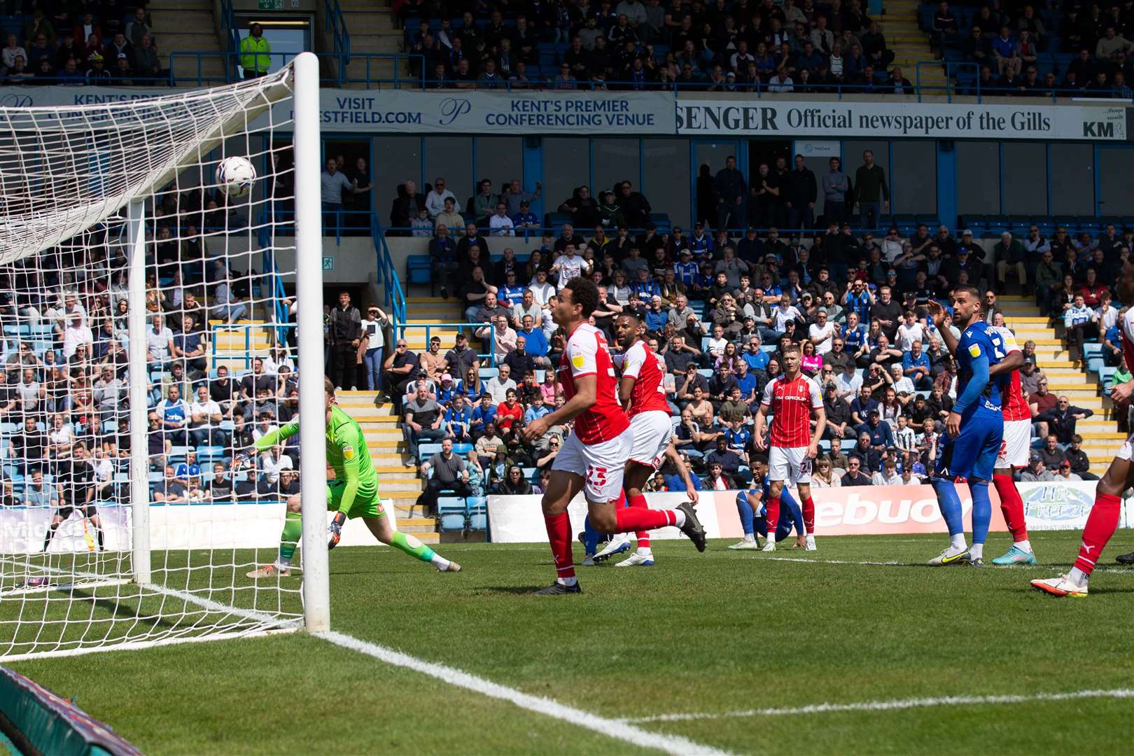 Ben Thompson hits the crossbar for Gillingham Picture: KPI