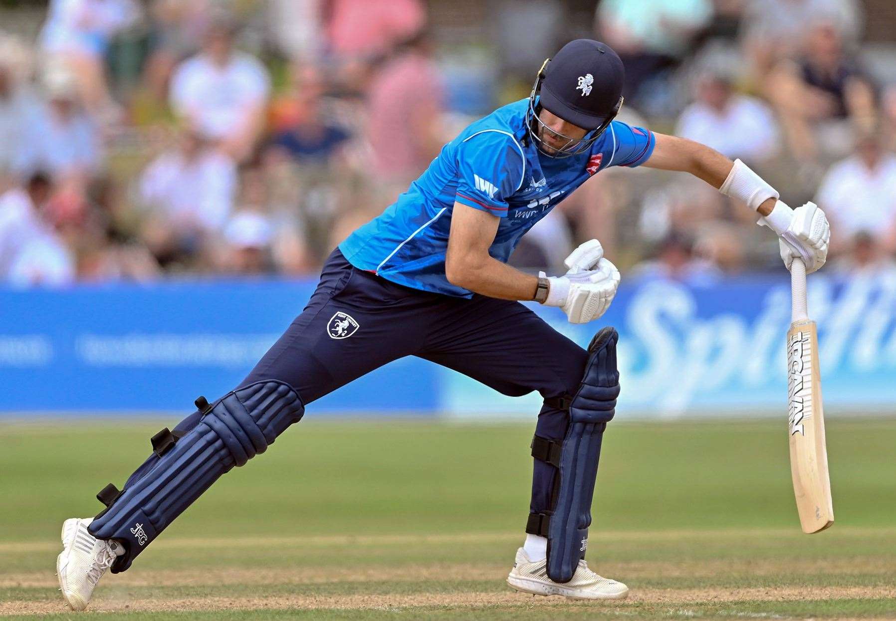 Australian Charlie Stobo broke a finger during the warm-up ahead of the Durham game. Picture: Keith Gillard