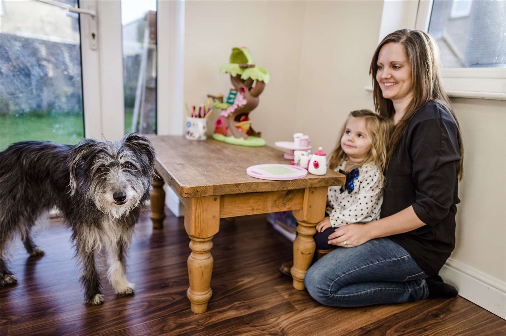 Kerry and Poppy Taylor with Diddy (c)MARTIN PHELPS PHOTOGRAPHY LTD