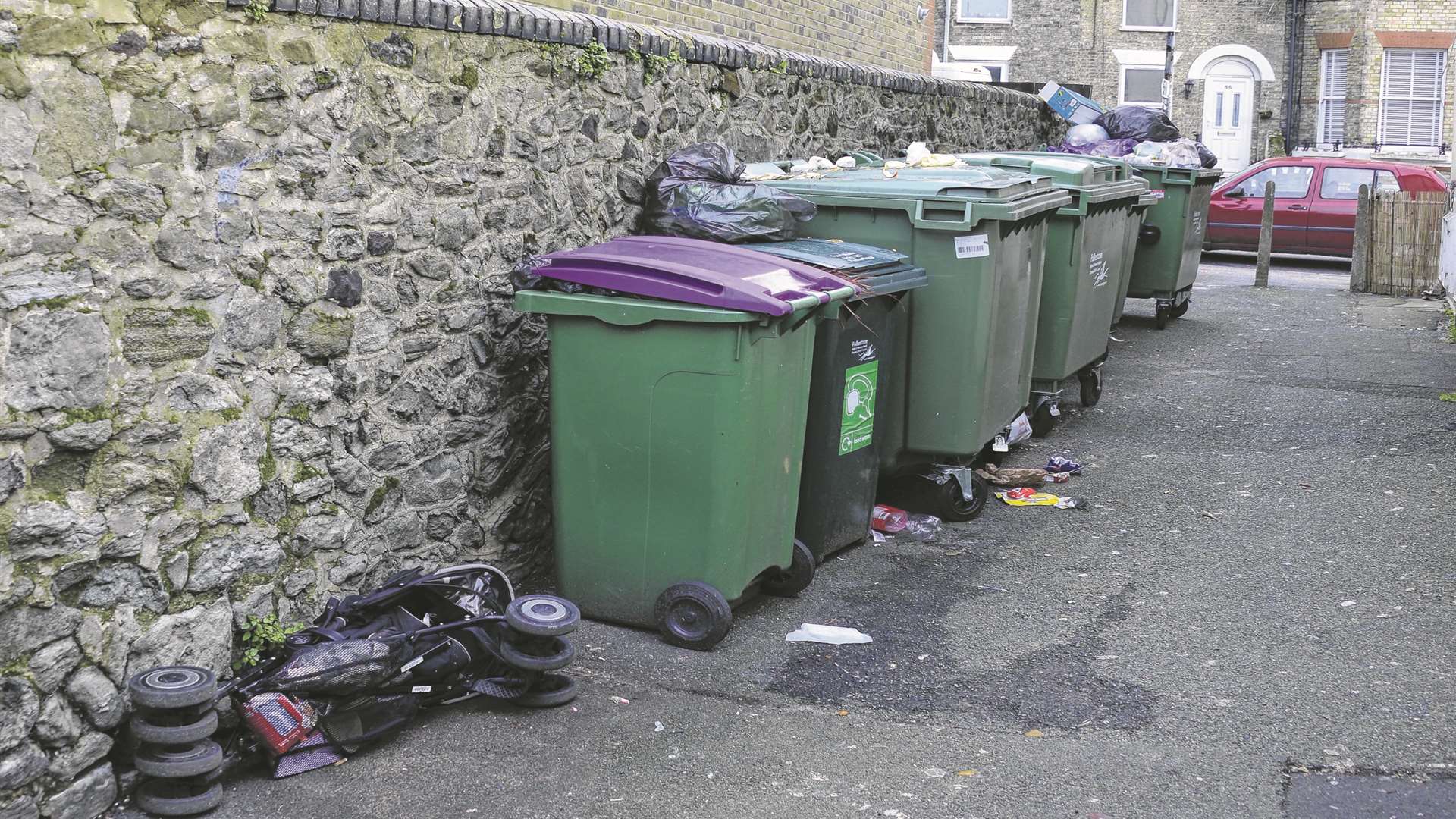 The Queen Street alleyway is a fly-tipping hotspot in Shepway