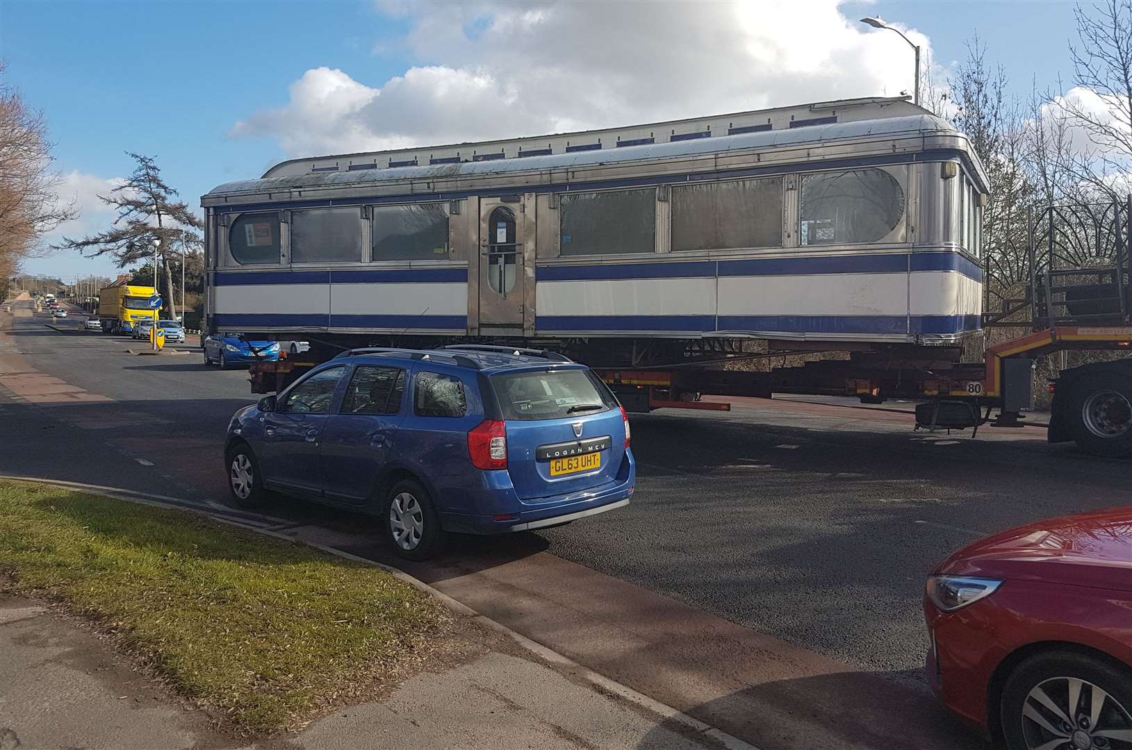 The American Diner's last moments in Ashford as it left for Wiltshire