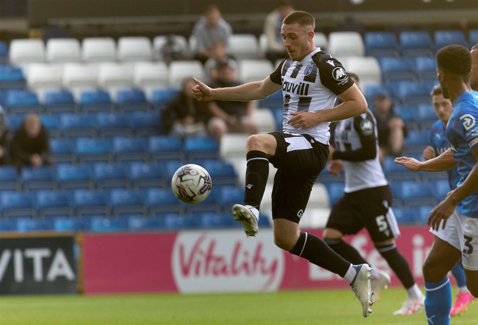 Dom Jefferies takes control of the ball for Gillingham Picture: @Julian_KPI