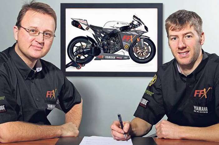 FFX Yamaha team manager Gary Ekerold and rider Ian Hutchinson