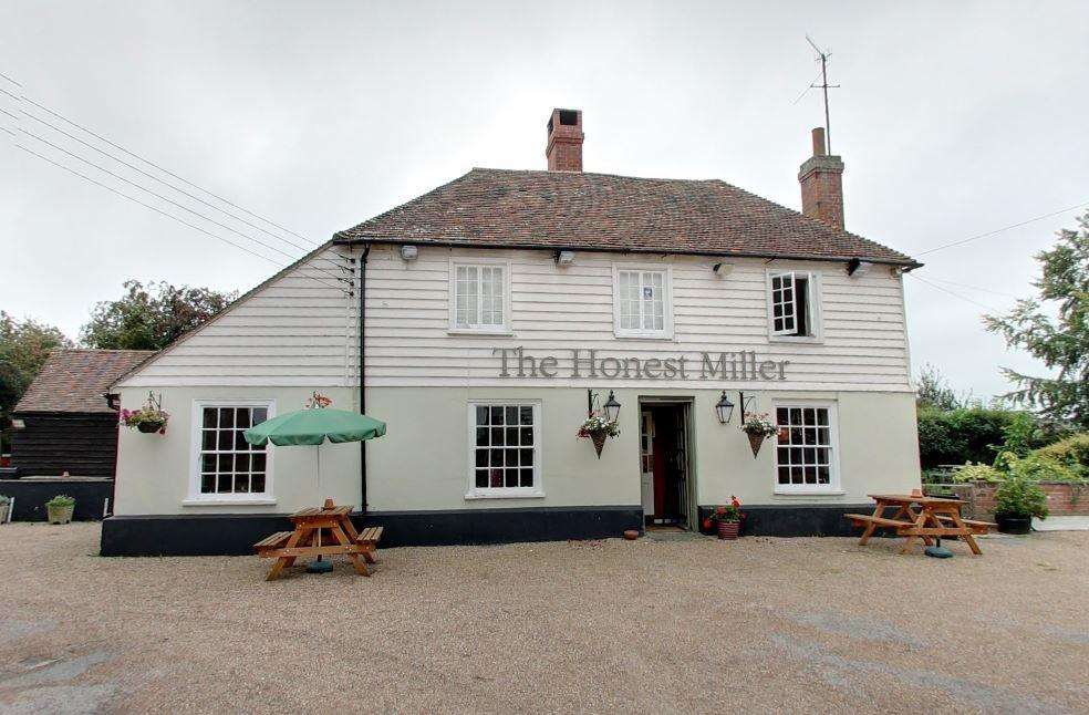 The Honest Miller in Brook (3607641)