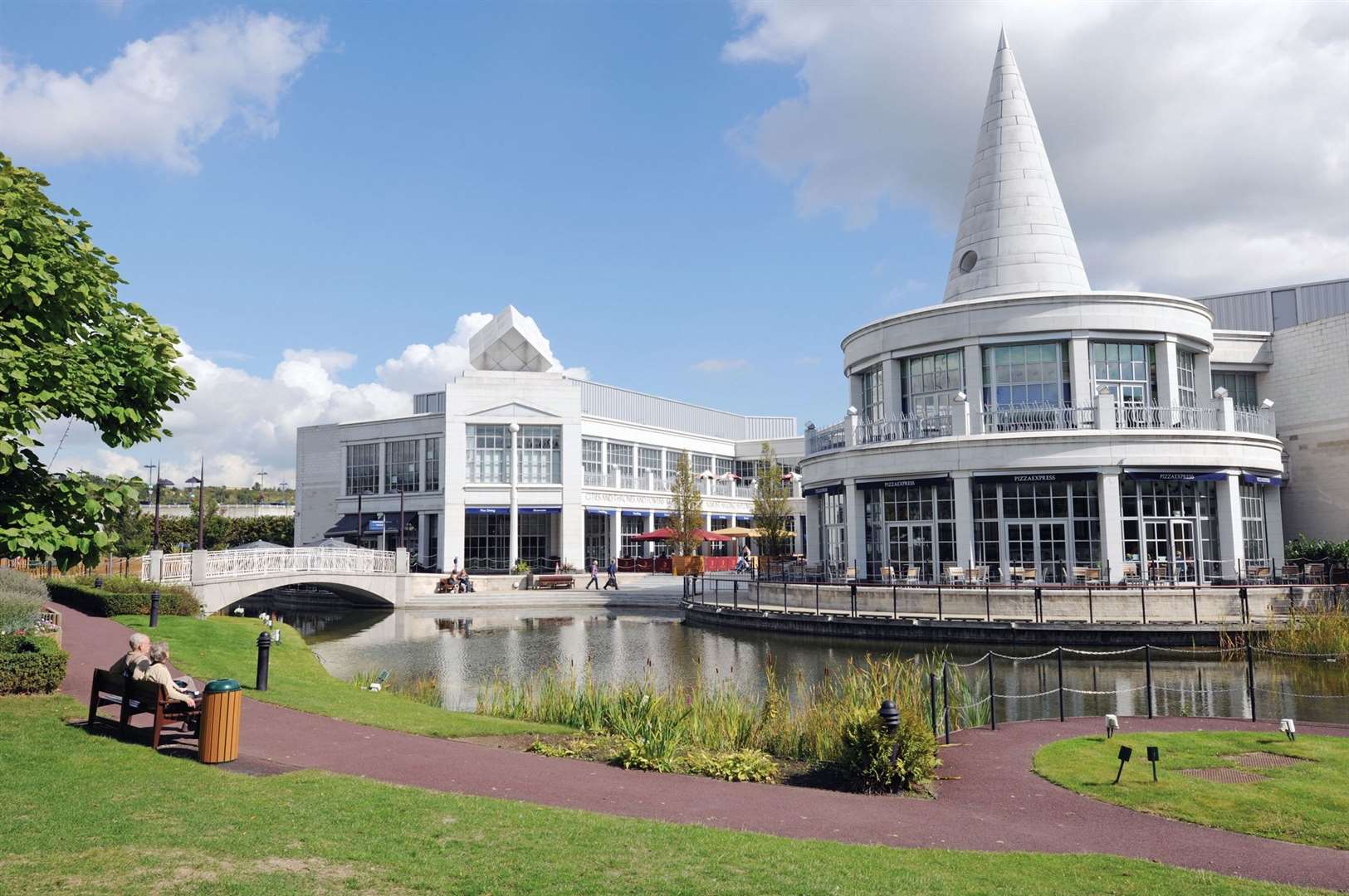 The only Kent branch is found in Bluewater Shopping Centre, Greenhithe. Stock image