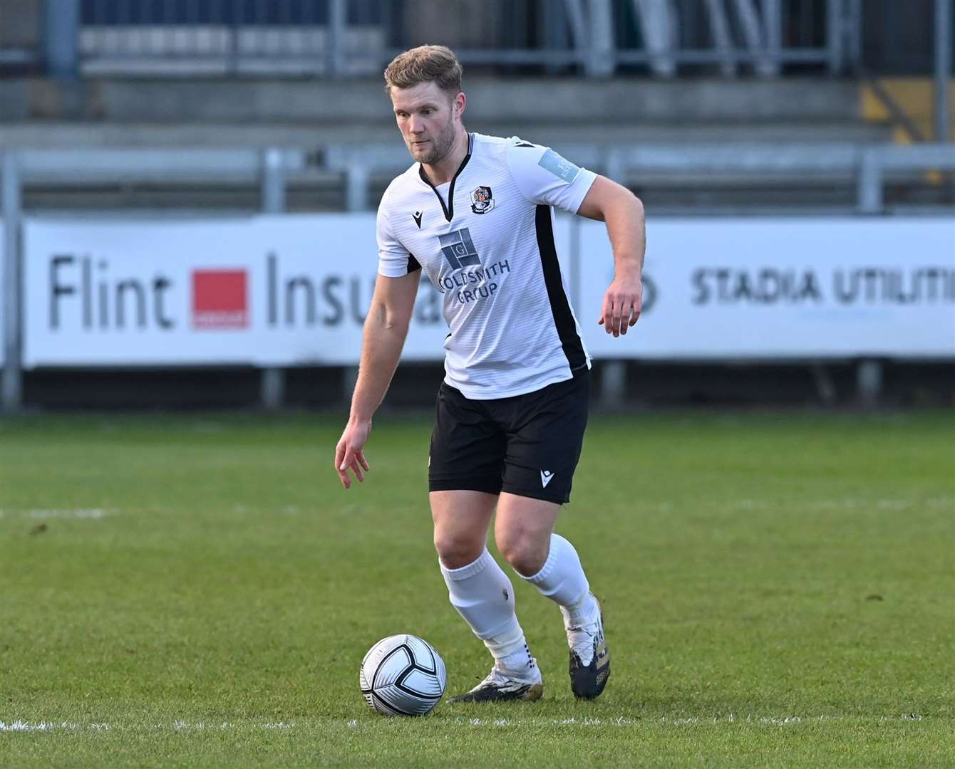 Josh Hill in action for Dartford against Hungerford during his second spell at Princes Park. Picture: Keith Gillard