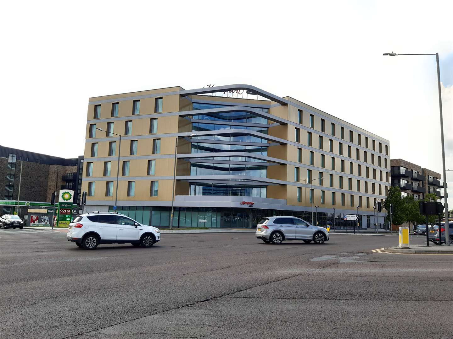 Hampton by Hilton Ashford International