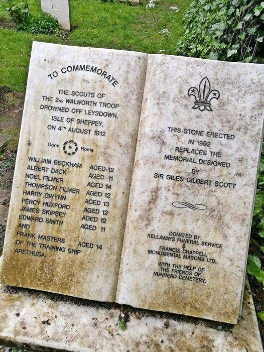 Gravestone at Leysdown in memory of the drowned Boy Scouts from 2nd Walworth Troop who died in August 1912