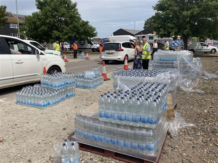 Queues for water in Sheppey