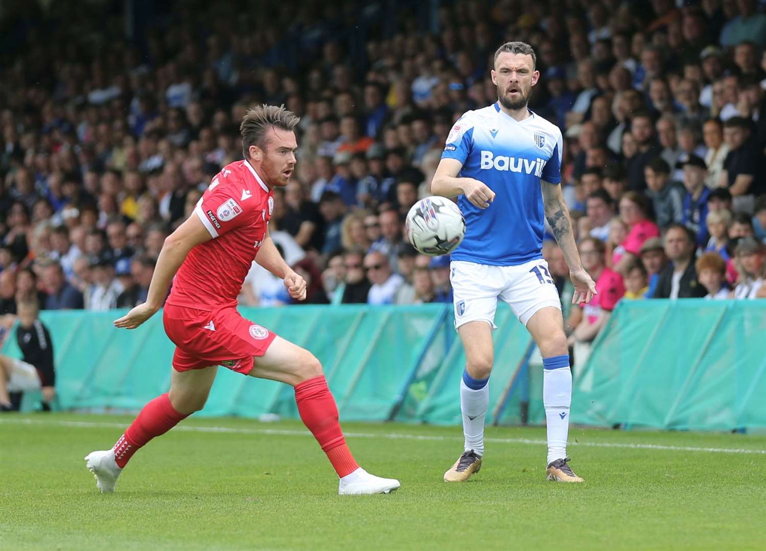 Scott Malone in action for the Gills against Accrington @Julian_KPI