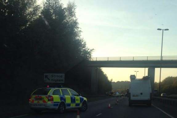 Kent police car broken down on A289