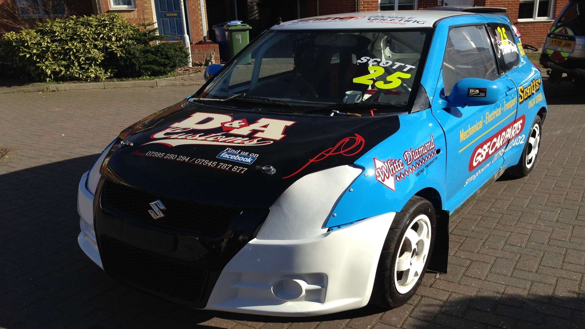 Sittingbourne's Darren Scott will bring his refreshed Swift to Lydden