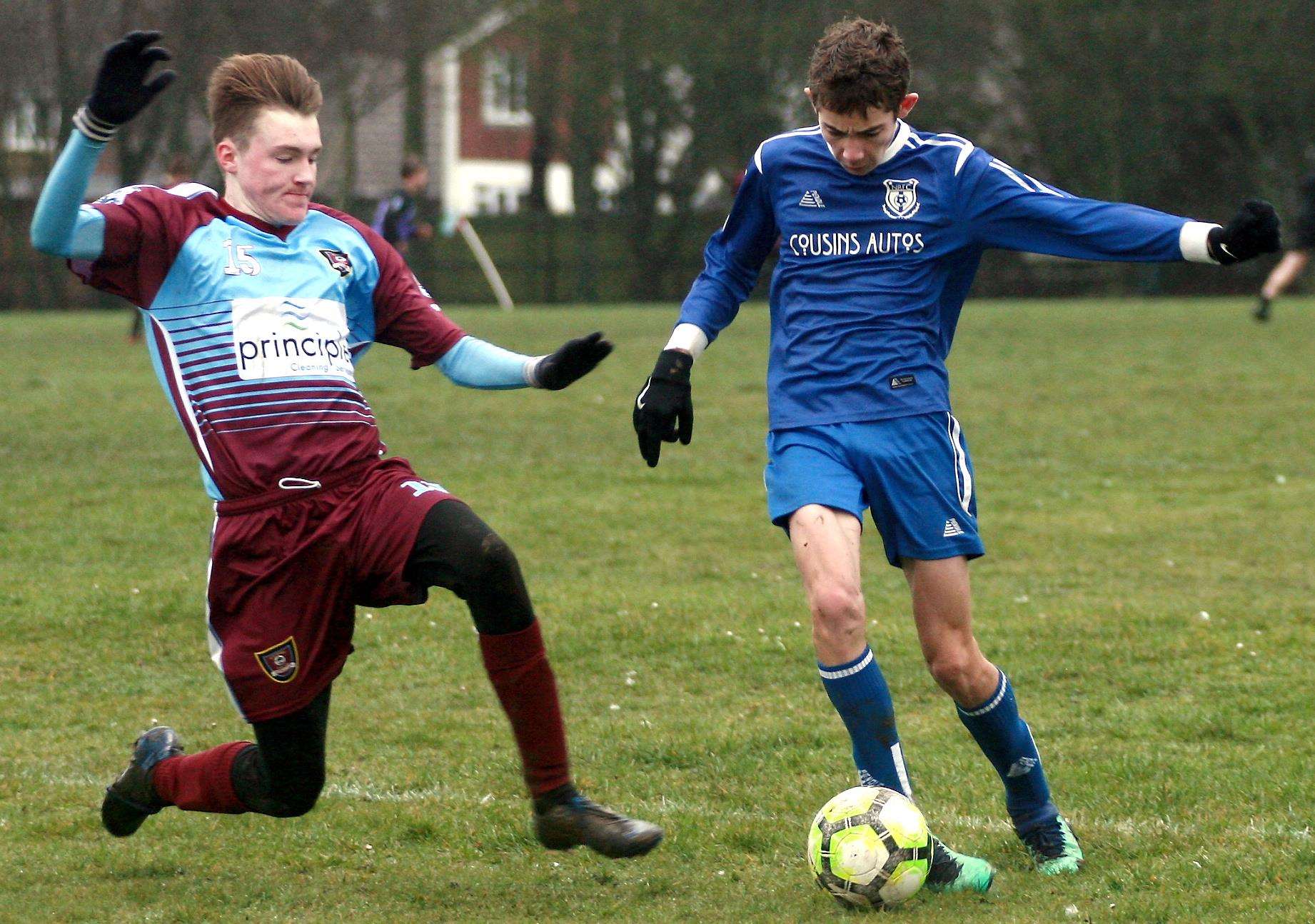 New Road under-15s (blue) try to get away from Wigmore Youth Whippets under-15s Picture: Phil Lee FM7527204