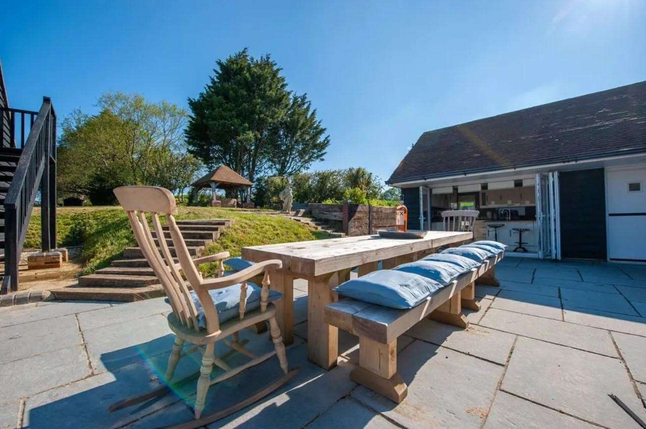 The outdoor seating area. Picture: Zoopla / Rafferty & Pickard