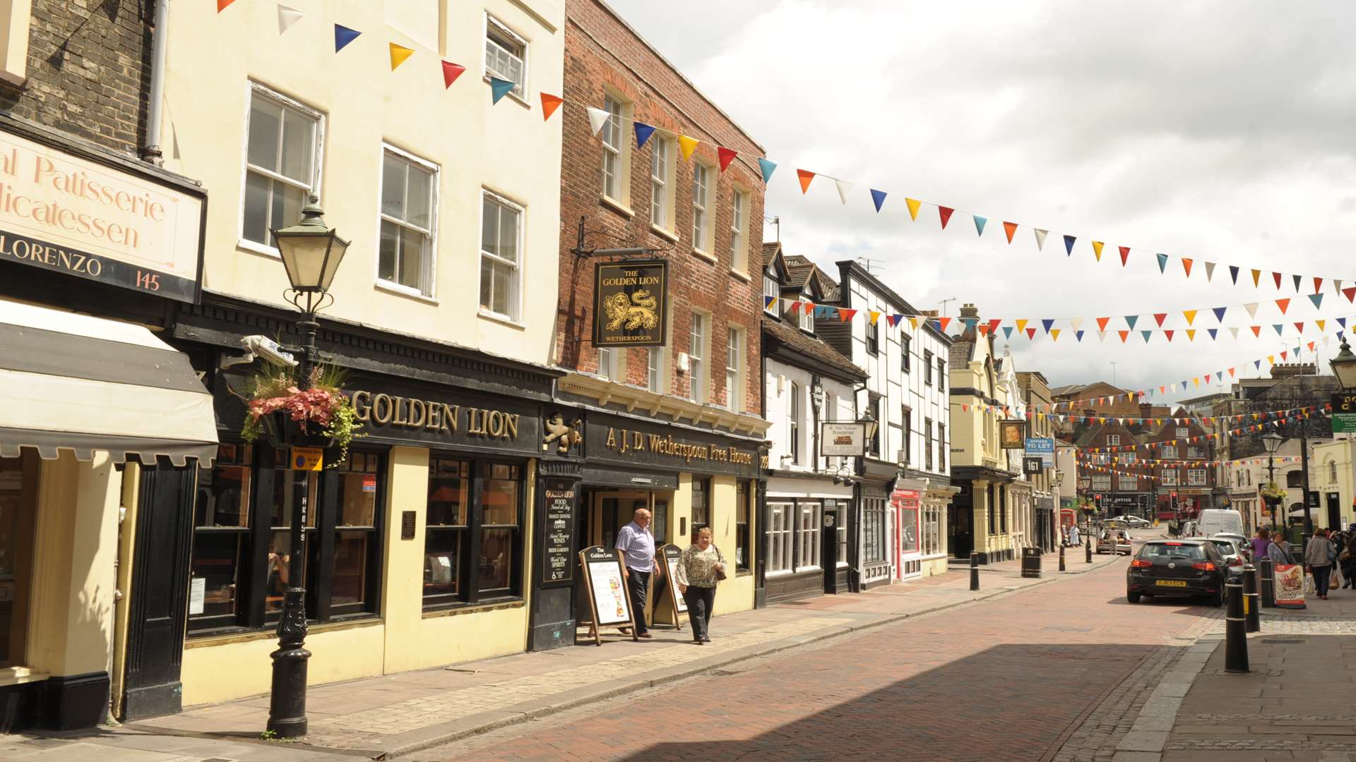 The Golden Lion in Rochester High Street.