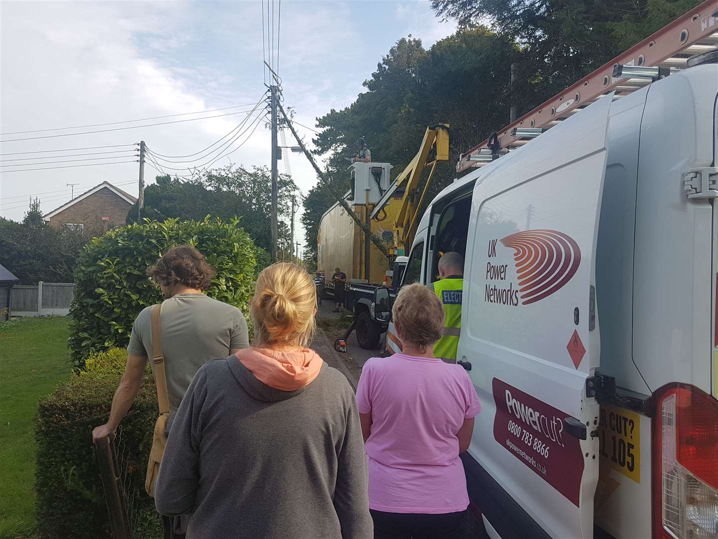 Crews are working to clear Eythorne Road, Shepherdswell