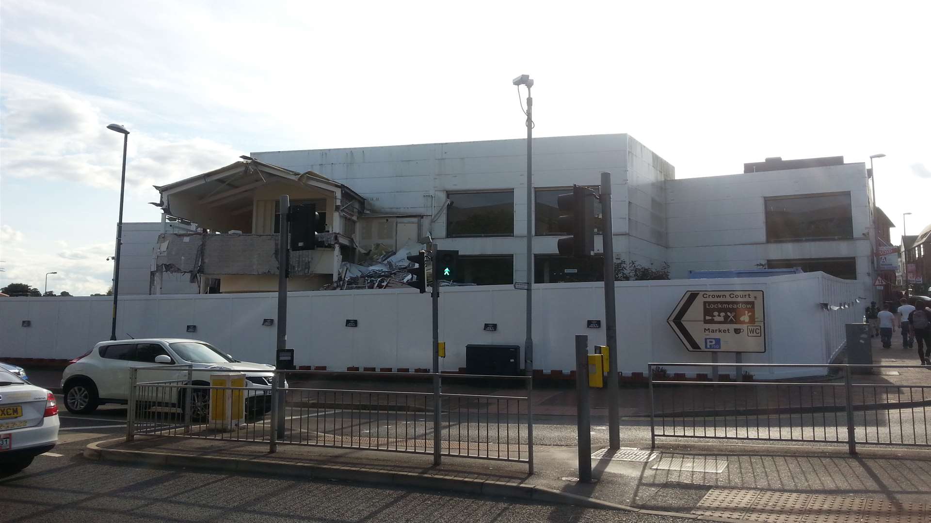 The former Renault garage in Hart Street