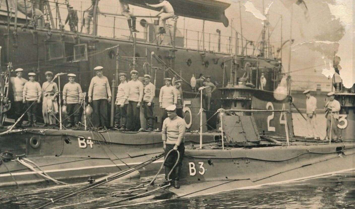 The 8th HMS Maidstone, commissioned in 1912 and pictured during the First World War