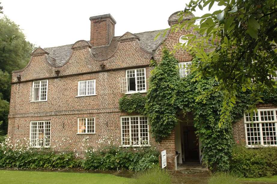 Howfield Manor Hotel at Chartham Hatch