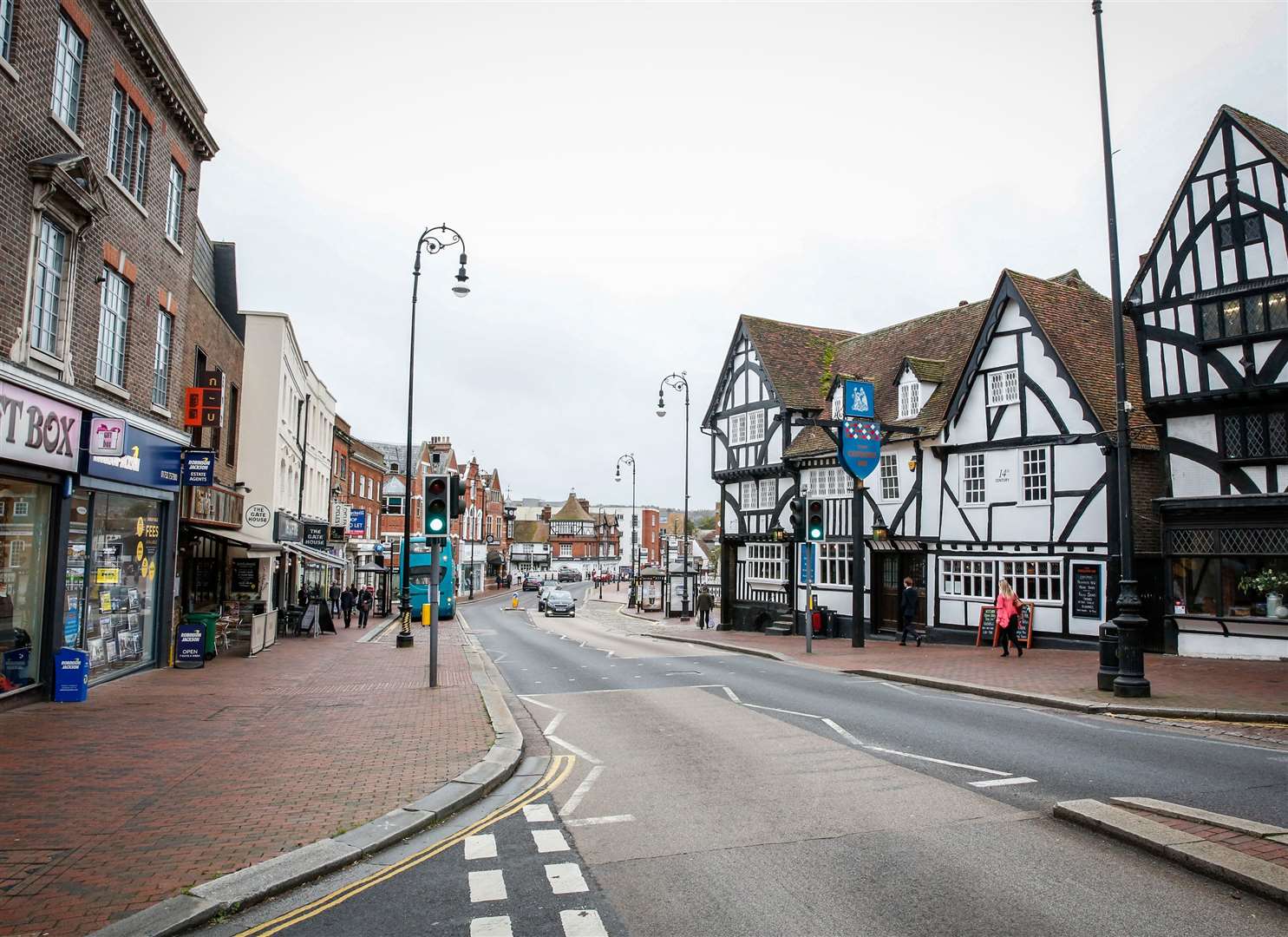 The Olde Chequers Inn is a short walk up the High Street from the town's train station