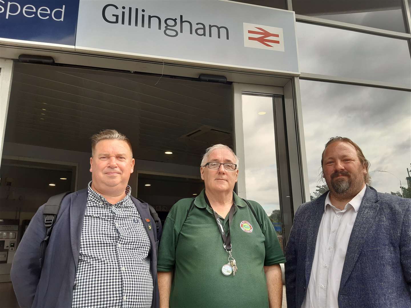 (Left) Alex Gordon, Ivor Riddell and Cllr Vince Maple