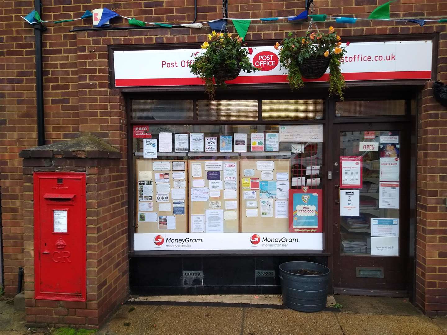 The Post Office in Dymchurch (19960089)