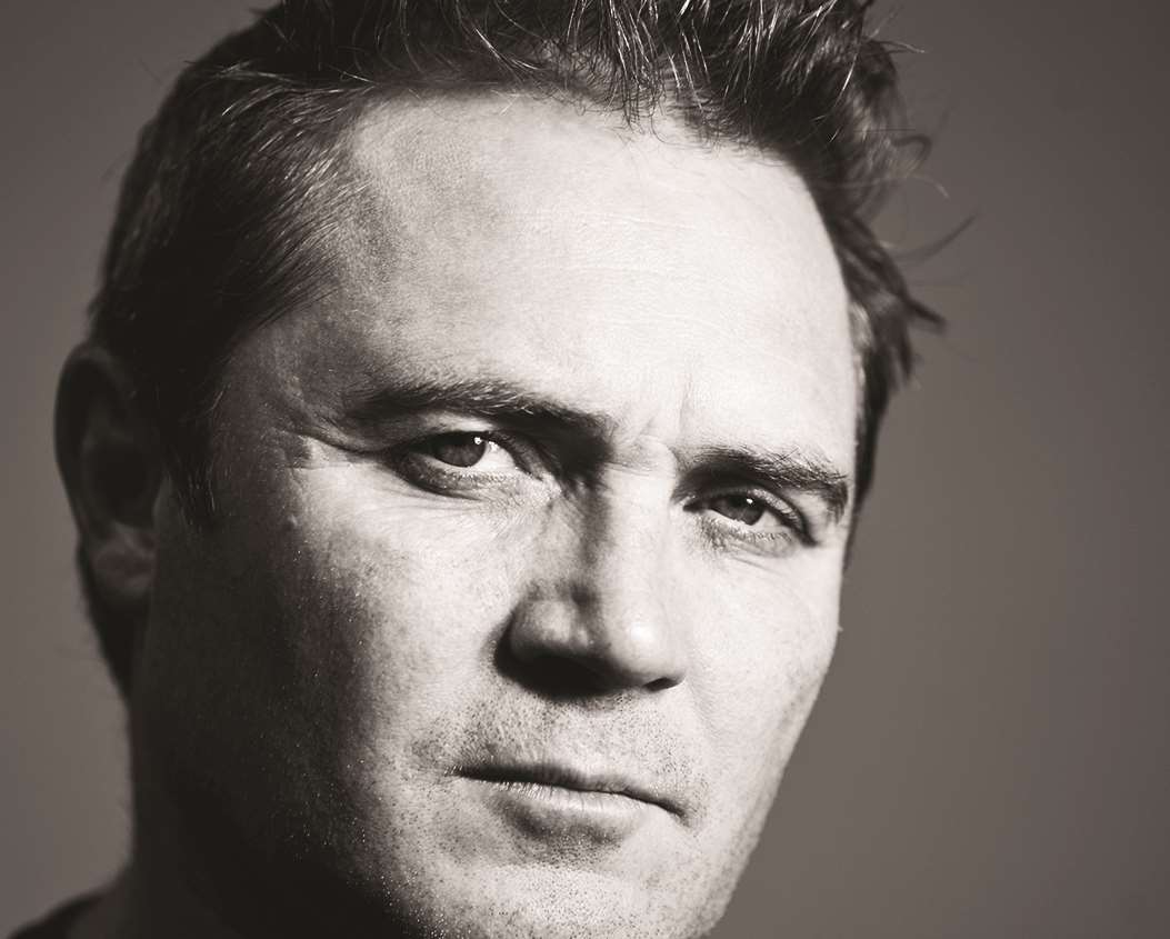 Actor Alex Ferns will star in Rehearsal for Murder