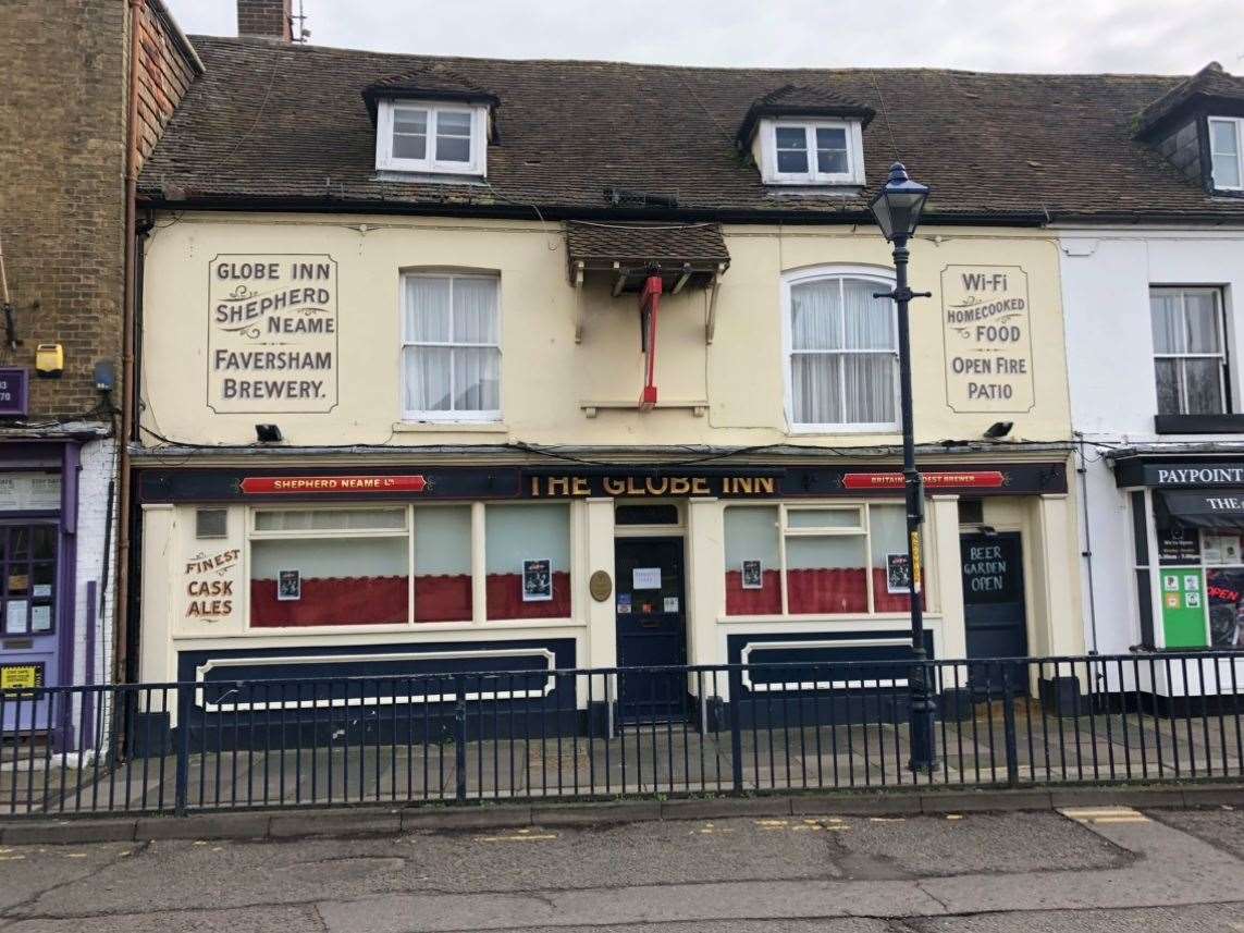 The Globe Inn, in Hythe, is up for auction with Clive Emson with a guide price of £190,000