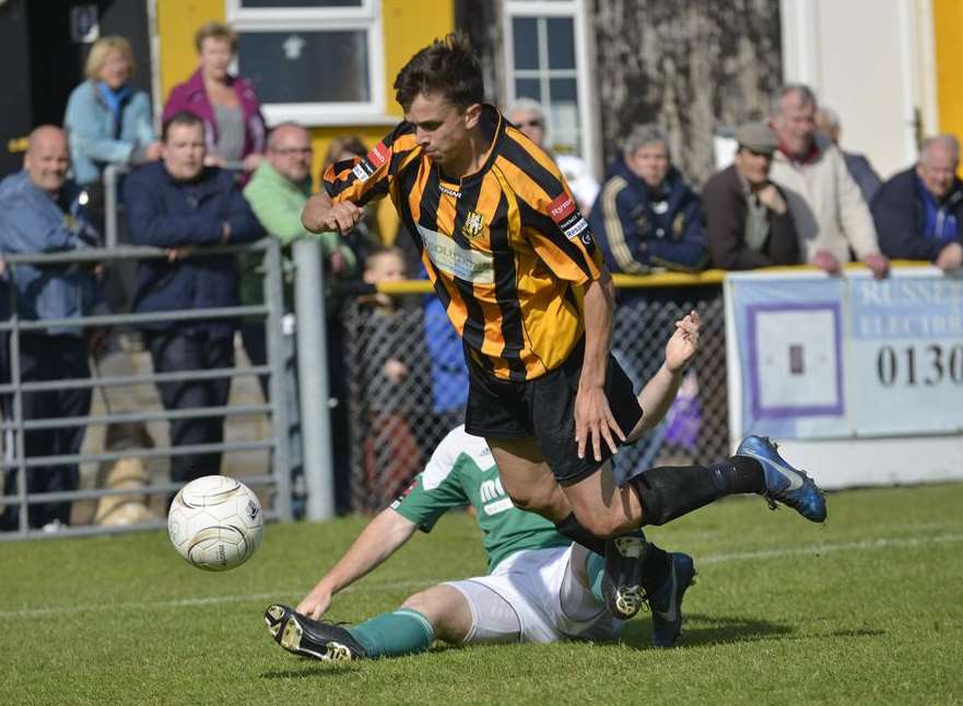 Johan ter Horst on the ball in the play-off final Picture: Gary Browne