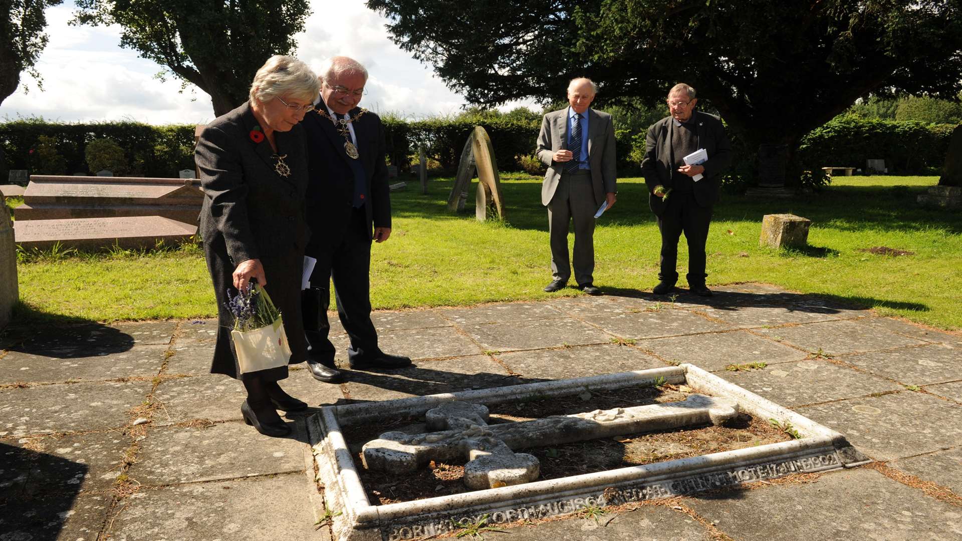 Lavender laid by Veronica and Harold Craske, provided by Northfleet Girls School