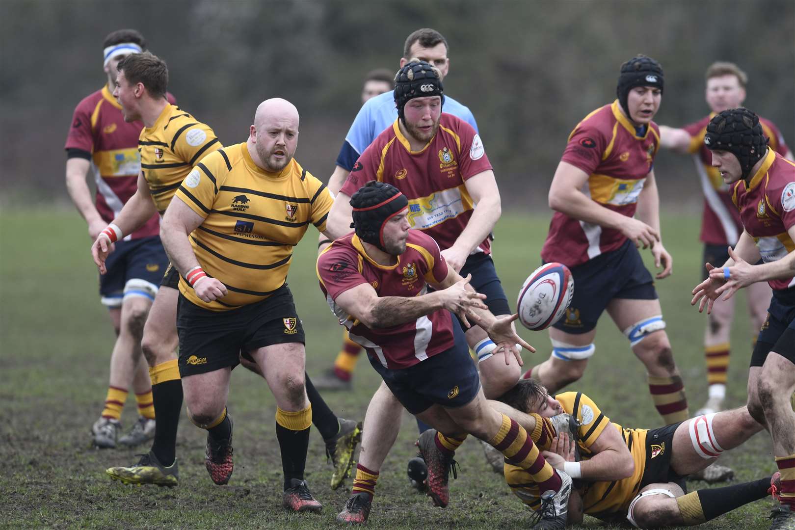 Dartfordians (claret) versus London Cornish in London. Picture: Barry Goodwin