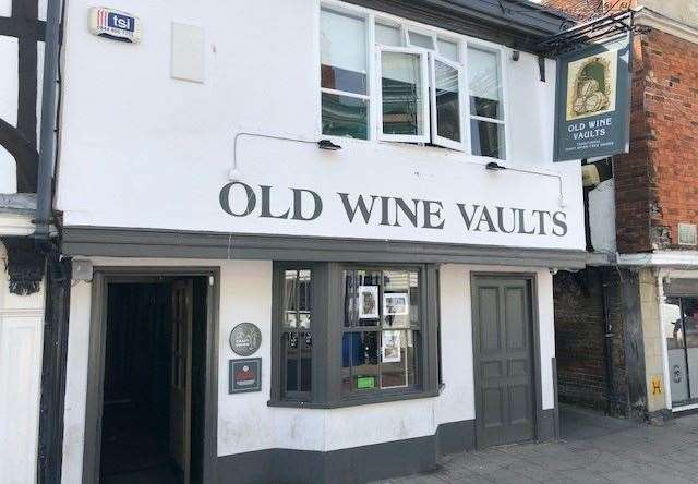 The Old Wine Vaults on Preston Street in Faversham looks great from the outside but don’t judge a book by its cover