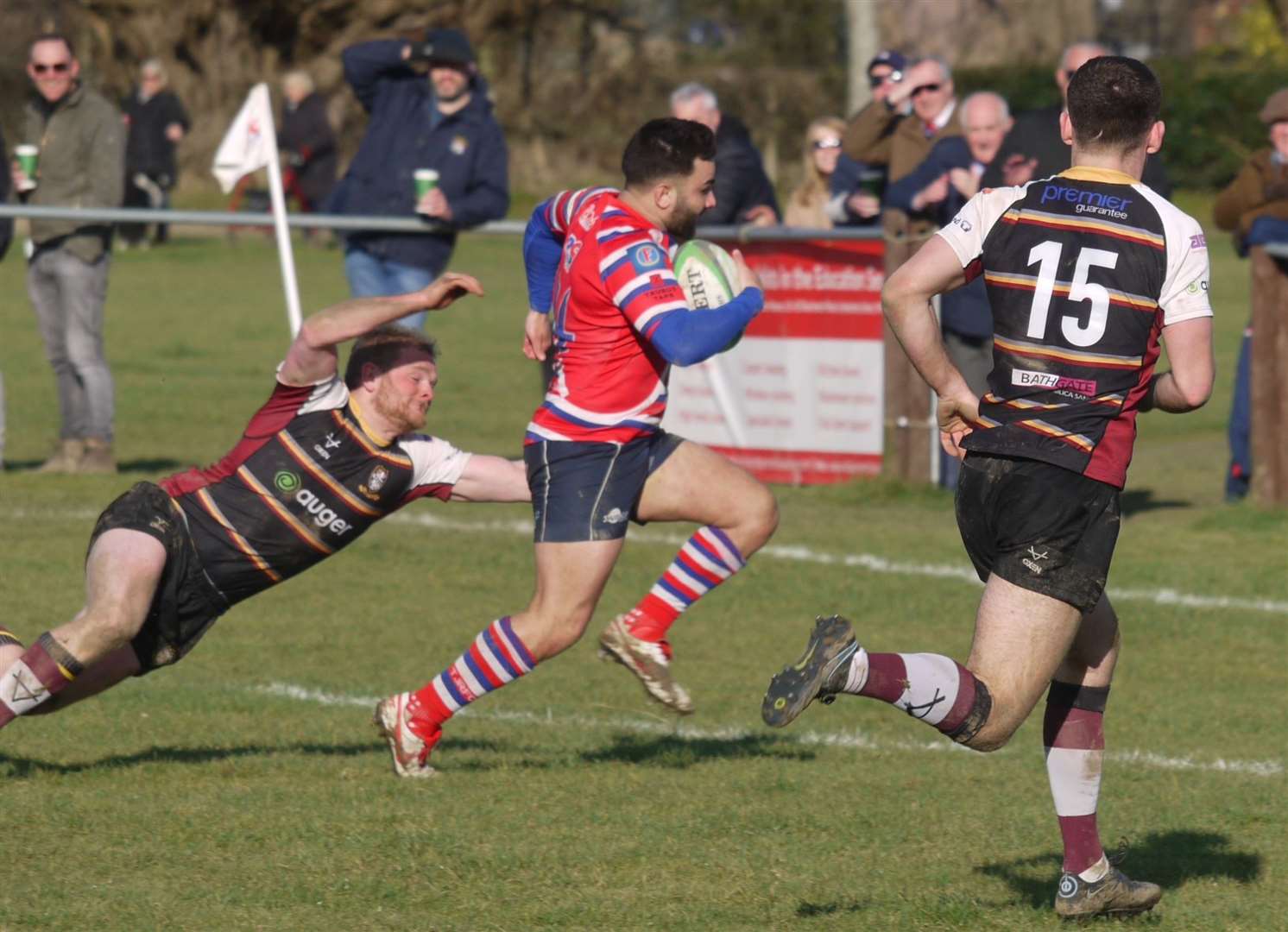 Tom Chapman scores Tonbridge's second try against Caldy