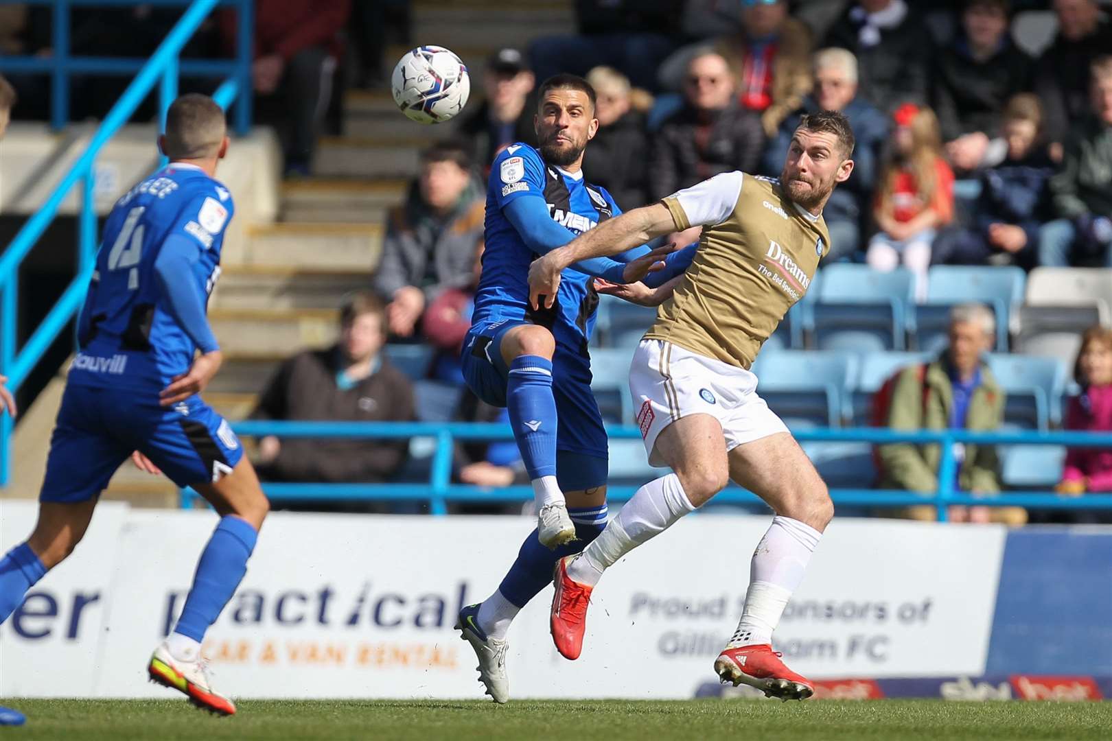 Defender Max Ehmer helping to keep Wycombe out Picture: KPI