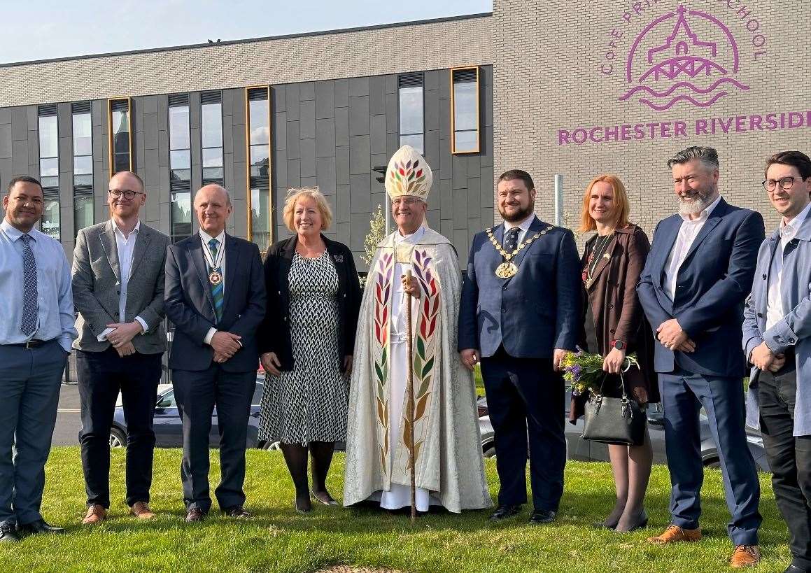 Those that had been involved in the delivery of the school came to celebrate the official opening