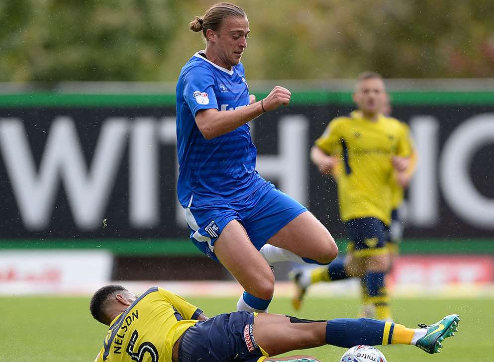 Tom Eaves in action for Gills at Oxford Picture: Ady Kerry