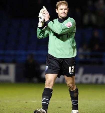 EARLY BATH: Simon Royce trudges off after being dismissed in the first half. Picture: MATTHEW READING