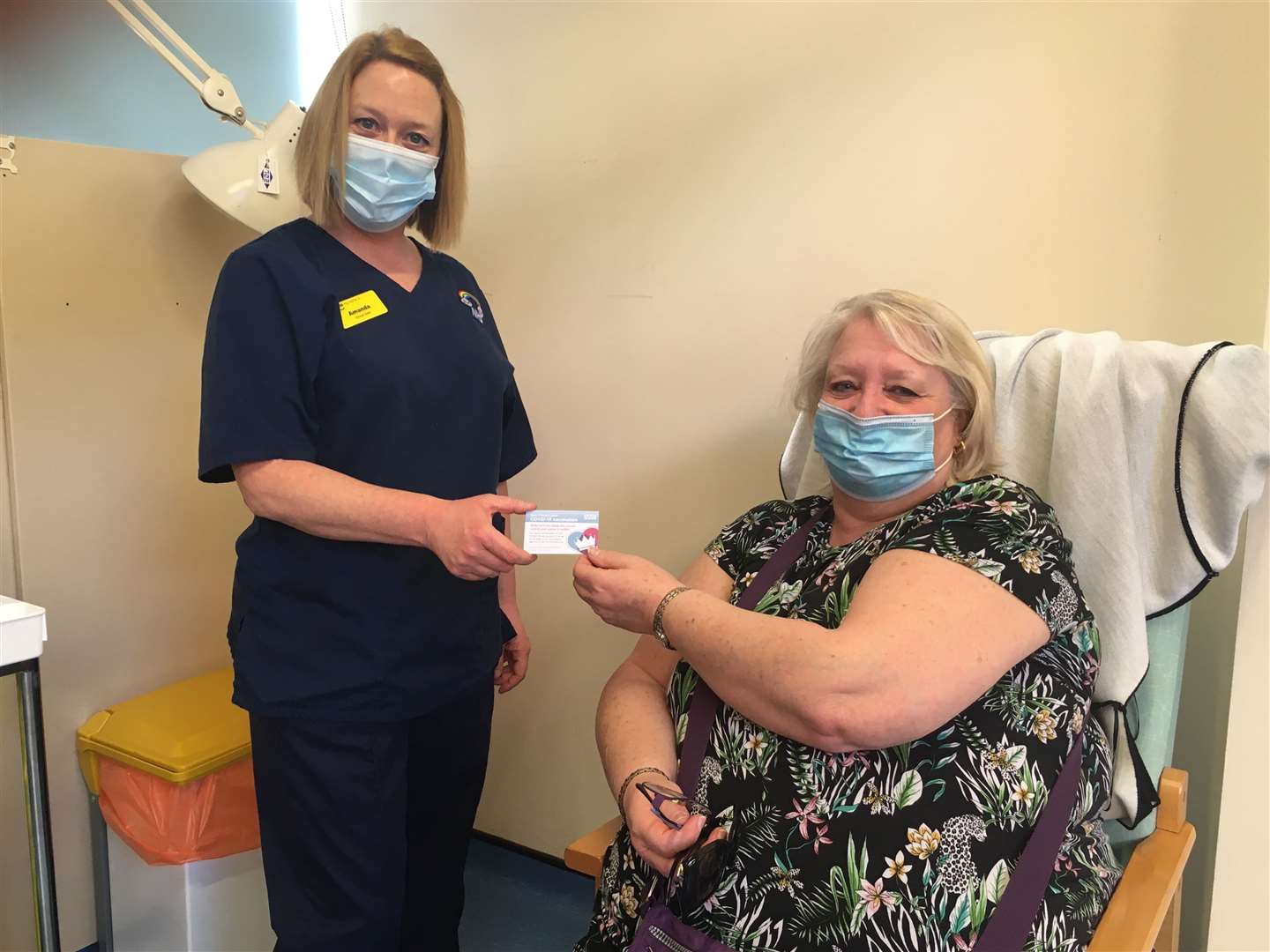 Covid vaccinator at Medway hospital Amanda Ballard with patient Susan Still (44678615)