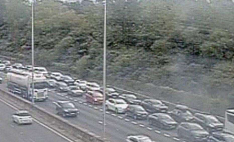 Traffic queueing from J31 A1306 (Lakeside/Purfleet) to J1a A206 Dartford. Photo: National Highways