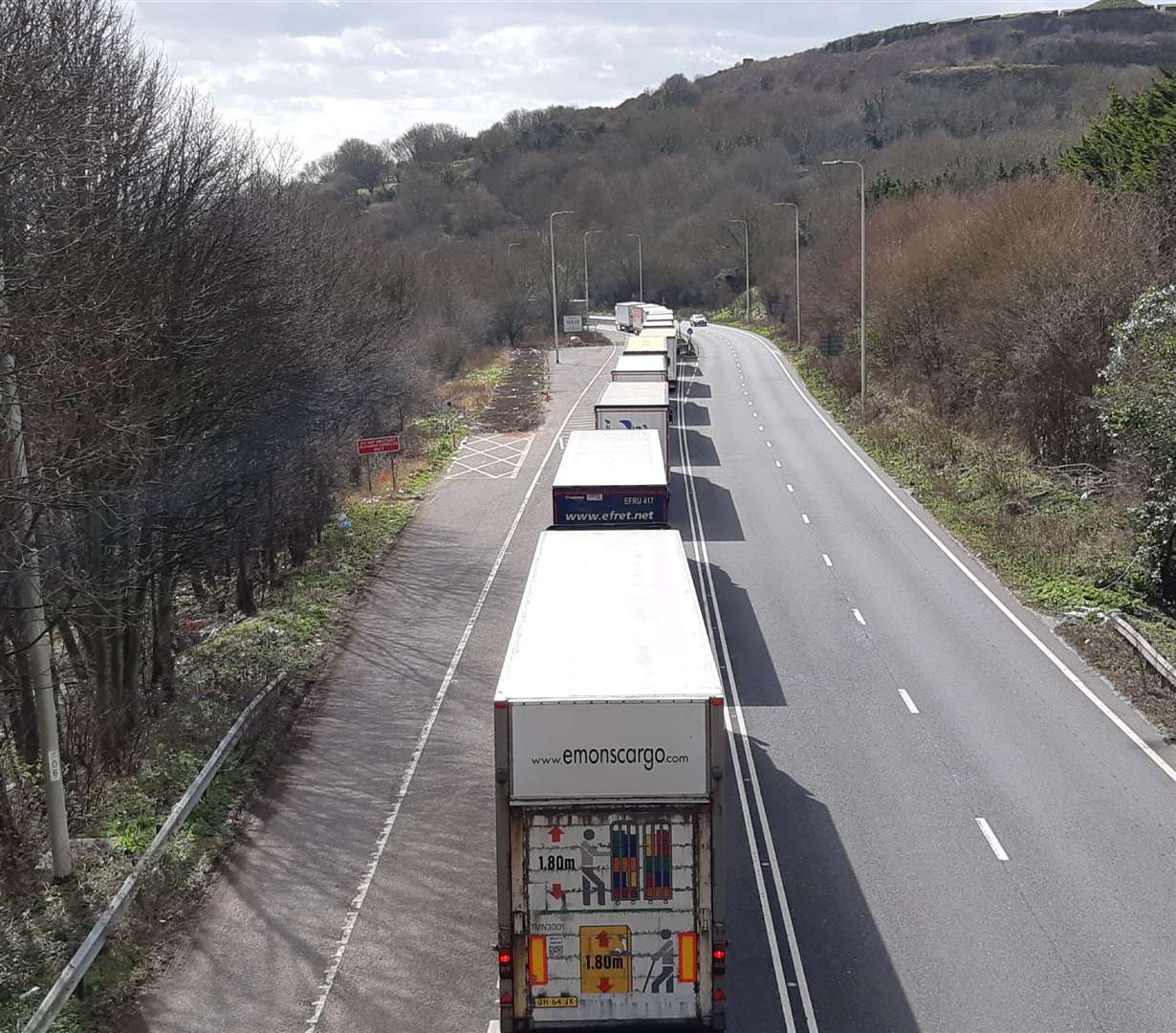 The tailbacks from Upper Road bridge looking down Jubilee Way South towards Dover