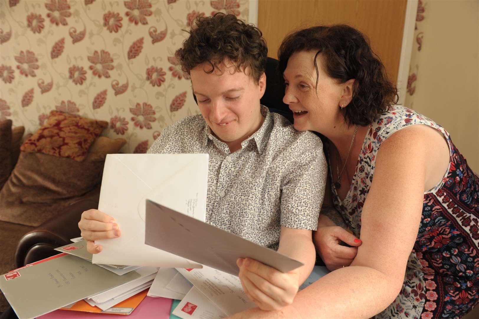 Samuel Boakes and mum Ruth Dalton