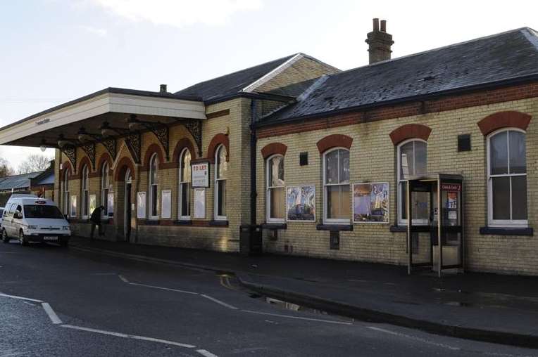 Faversham railway station