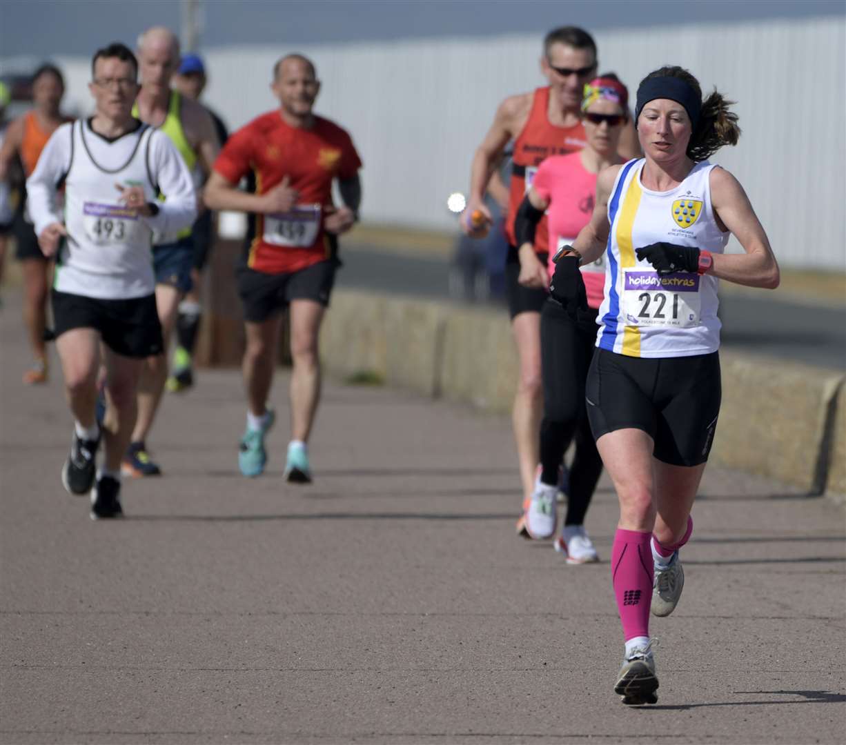 No.221 Caroline Fenwick of Sevenoaks AC. Picture: Barry Goodwin (63469006)