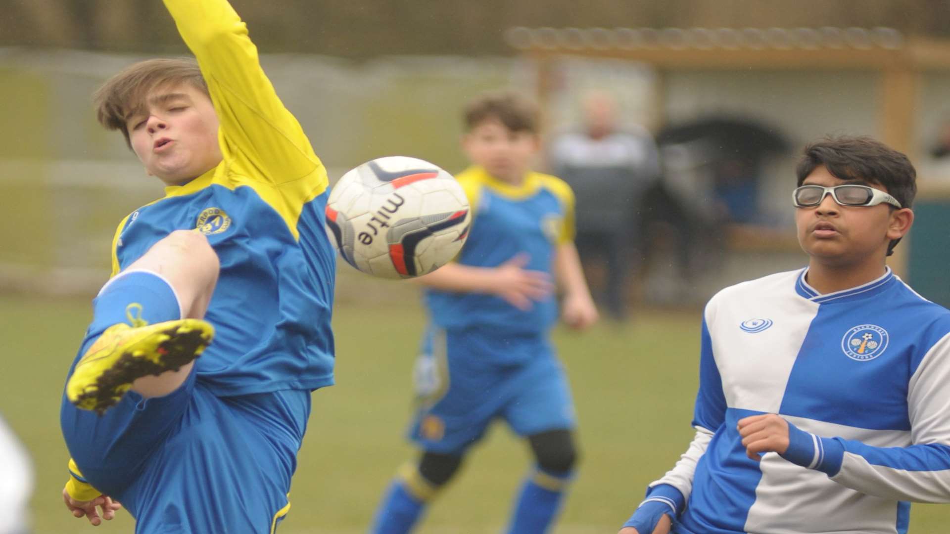 Strood 87 Rangers under-13s try the spectacular against Bredhurst Juniors Youth in the John Leeds semi-final Picture: Steve Crispe