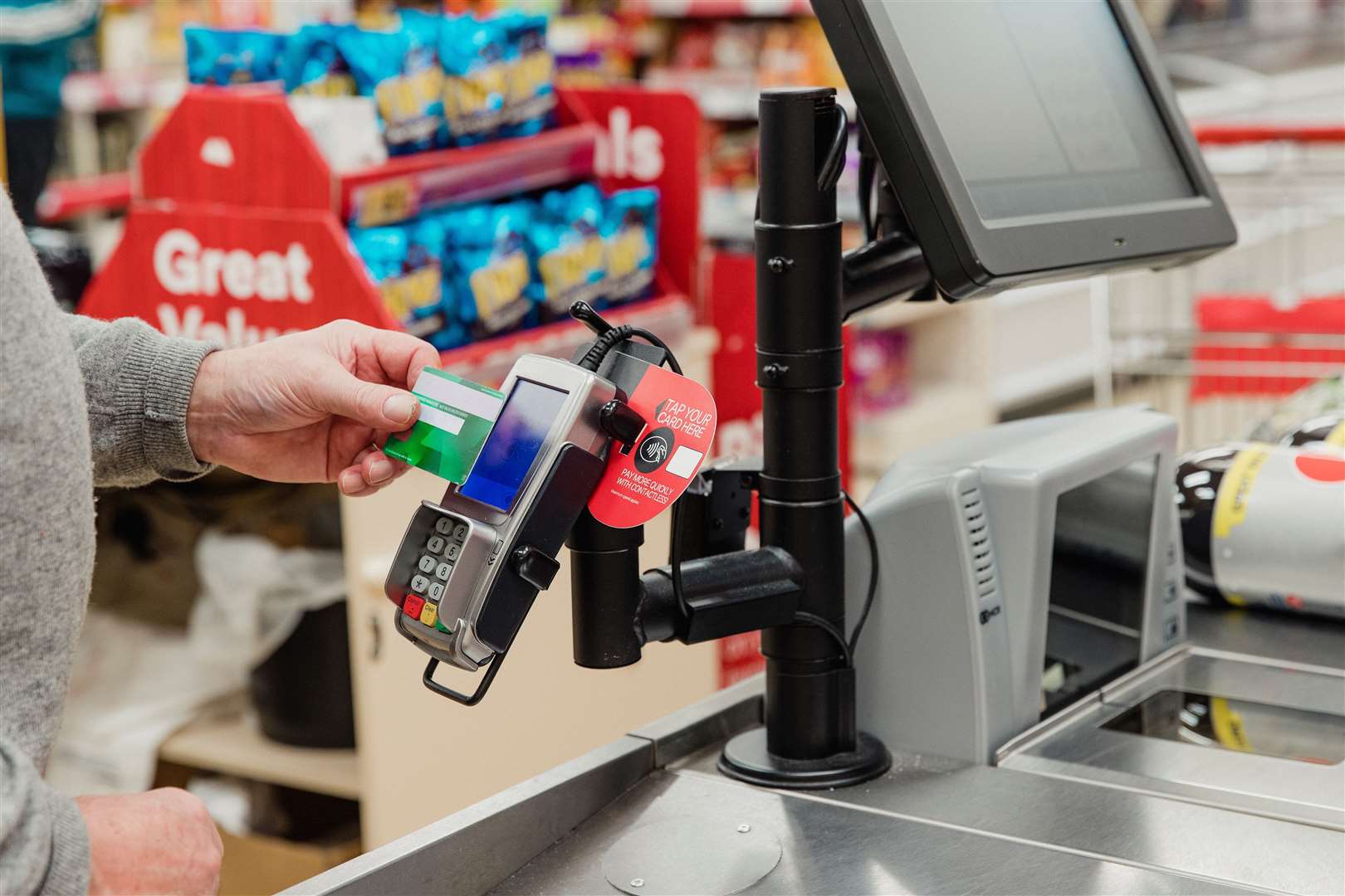 Notices are being placed in supermarket aisles to warn Tesco shoppers about the recall. Image: iStock.