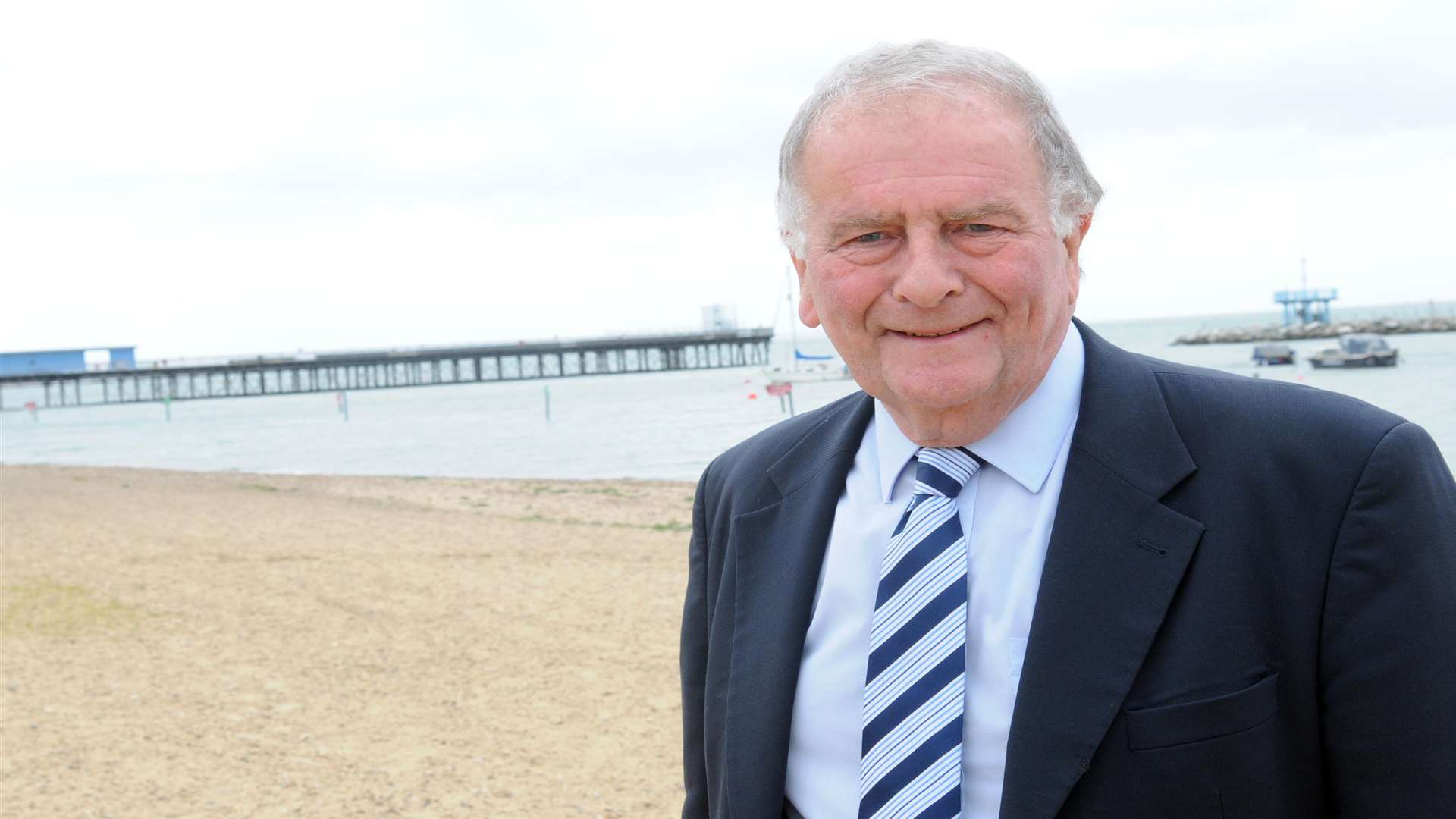 Sir Roger Gale helped Lady Thatcher on how to appear on TV in the Commons