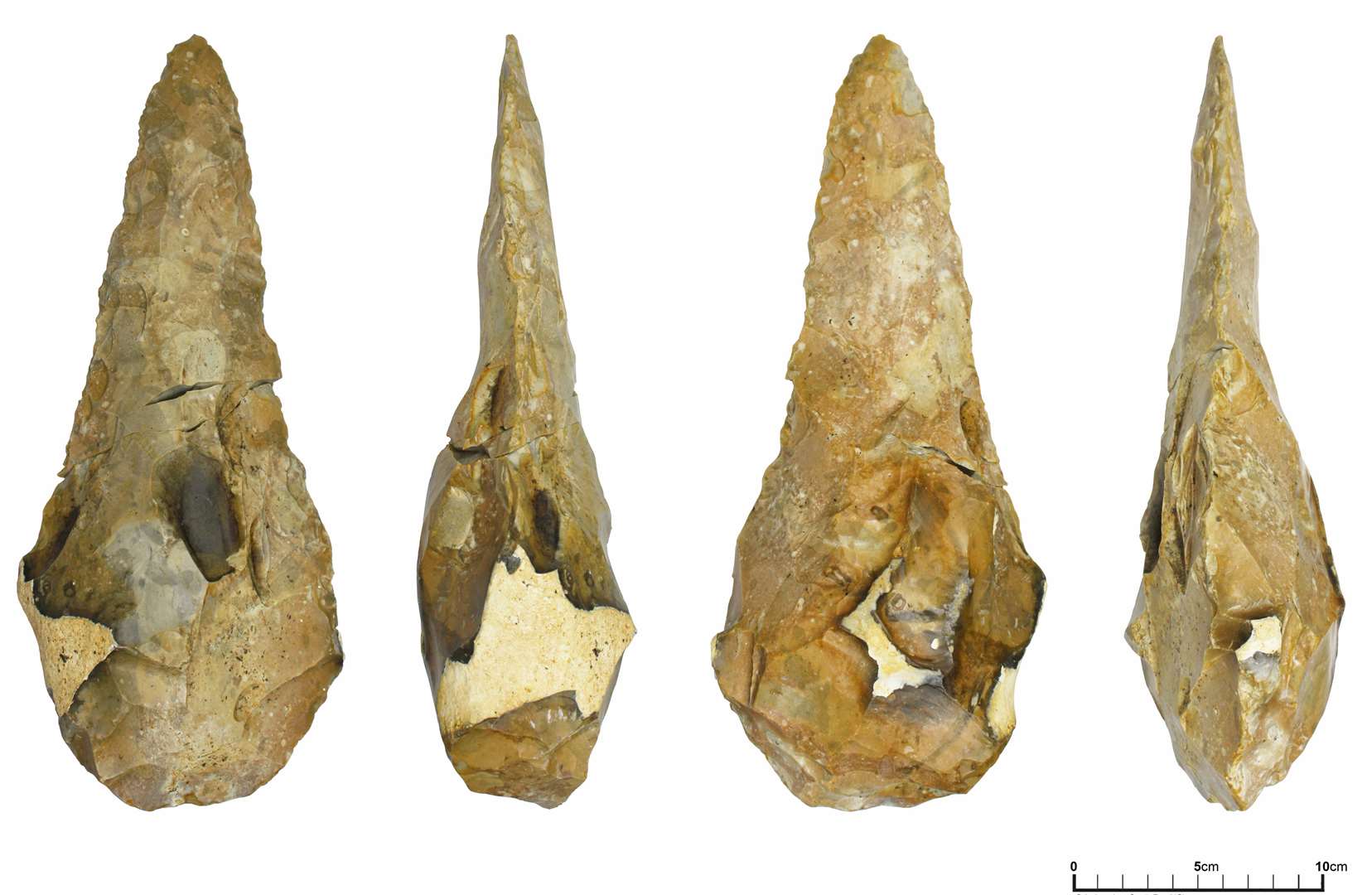 The largest handaxe found at the Medway site: Archaeology South-East/ UCL